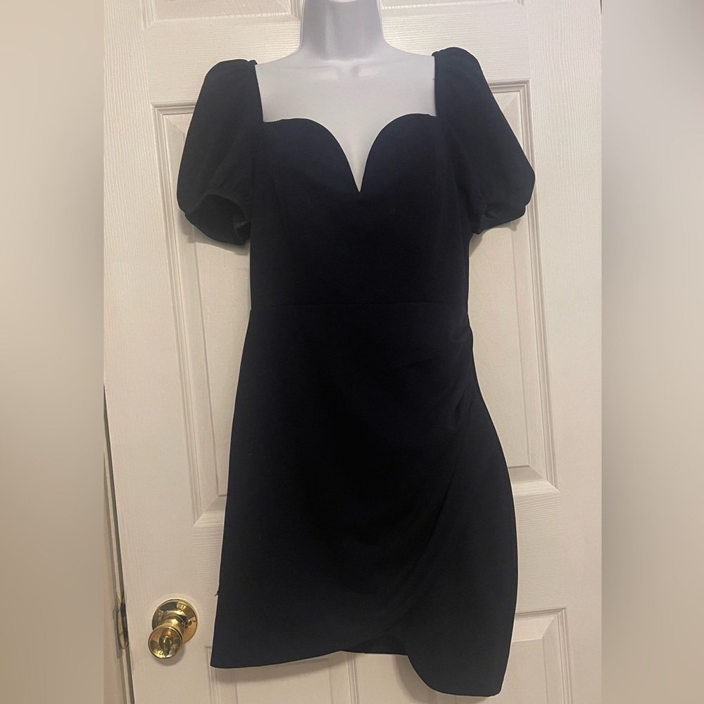 Lulu's | Navy Puff Sleeve Sweetheart Mini Dress - L